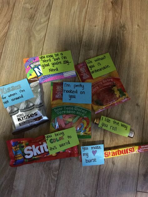 #candy #puns #gifts #nerds #rolo #starburst #skittles #kisses #gummybears #gummyworms #cute Valentines Gift For Boyfriend Candy Puns, Pun Valentines Day Gifts, Valentines Candy Puns, Cute Candy Gifts For Boyfriend, Candy Notes For Boyfriend, Candy Puns For Friends, Candy Sayings For Boyfriend, Candy With Notes For Boyfriend, Candy Puns For Boyfriend