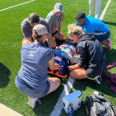 Fall sports are gearing up and so are our athletic trainers! ⚽ A few weeks ago our athletic trainers attended a course taught by Sports Medicine Emergency Management to enhance their skills to treat our athletes in emergency scenarios. Athletic trainers from across West Michigan, including team physicians, gathered together as they prepared for the upcoming school year! 🏐 Our ATs are ready for back to school... are you? @sailorsports @wpswolves @lowellredarrows @caledoniahsvb @nvpswildcats... Sport Medicine Aesthetic, Sports Medicine Aesthetic, Athletic Trainer Aesthetic, College Mindset, Athletic Training Student, Athletic Training Sports Medicine, Medicine Aesthetic, Vision Bored, Fall Sports