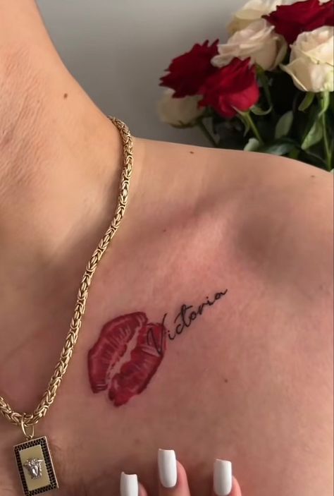 Kiss Tattoo Women, Gf Eyes Tattoo, Heart Tattoo Collar Bone, Kiss Tattoo Men, Kiss Mark Tattoo On Neck, Girlfriend Eyes Tattoo, Cute Chest Tattoo Female, Dirty Tattoos, Kiss Tattoo On Neck