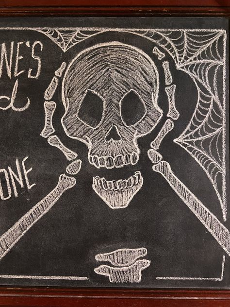 Halloween Marker Board Ideas, Halloween Bar Chalkboard Art, House Chalkboard Ideas, Autumn Whiteboard Art, Music Chalkboard Art, Window Drawing Halloween, Skeleton Chalk Art, Aesthetic Chalkboard Ideas, Work Chalkboard Ideas