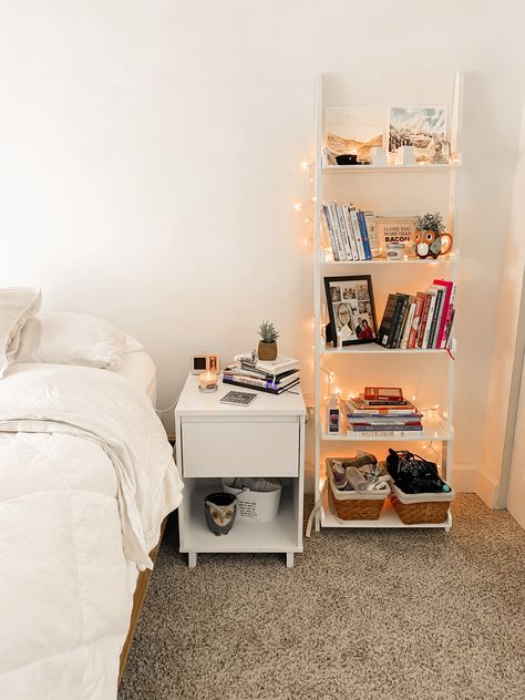 Cozy White Room, White Ladder Bookshelf, Cozy White Bedroom, White Ladder Shelf, Bookshelf White, White Bookshelf, Bookshelf Aesthetic, Shelf Decor Bedroom, Bookshelf Inspiration