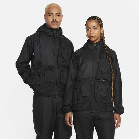 Water-repellent track jacket with detachable sleeves to convert to vest. Stowaway hood with adjustable bungee. Multiple pockets with lightweight bonded zippers and hook-and-loop closures. Underarm venting. Detachable Sleeves, Track Suit Men, Tracksuit Jacket, Air Jordan 3, Nike Store, Casual Style Outfits, Mens Outerwear, Track Jacket, Casual Jacket