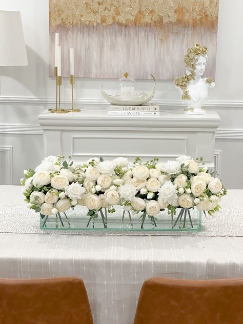 White Artificial Flower Arrangements, Flat Flower Arrangements For Table, Acrylic Flower Box Centerpiece, Long Acrylic Flower Vase, Long Low Floral Centerpieces, Dining Table Flower Decor, Faux Flower Centerpiece Dining Room, White And Cream Floral Centerpieces, White Floral Centrepiece