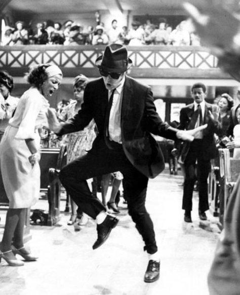 #blues #brothers #film #dance #1980 #cinema #set #dance #dancing #hop #suit #smooth #gospel #church Blues Brothers 1980, Arte Jazz, Lindy Hop, Dance Like No One Is Watching, Swing Dancing, Blues Brothers, I Love Cinema, Shall We Dance, Foto Vintage