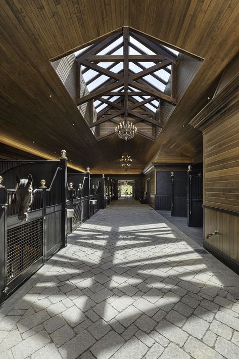 10 Stall Horse Barn Floor Plans, Modern Stables, Barn Designs Ideas, Luxury Horse Stables, Luxury Horse Barns, Dream Barn Stables, Equestrian Stables, Equestrian Barns, Stable Style