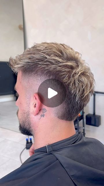 Burst Fade Boys Haircut, High Burst Fade Haircut, Simple Hair Design, Faded Mohawk Boys, Simple Hair Designs, Fohawk Haircut Fade, Burst Fade Haircut, Burst Fade Mohawk, Boys Fade Haircut