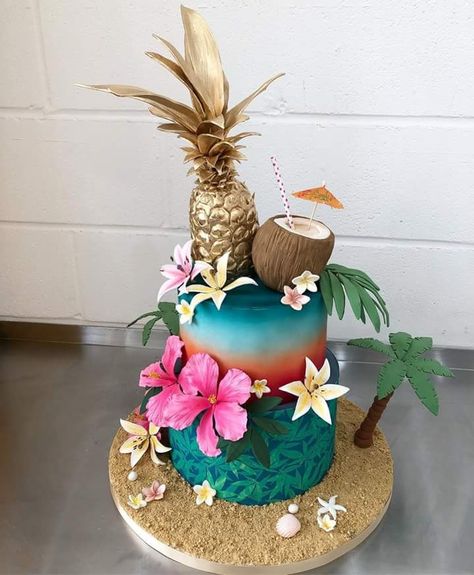 Gâteau rigolo Hawaiian Birthday Cakes, Tropical Birthday Cake, Summer Birthday Cake, Hawaiian Cake, Tropical Birthday Party, Hawaiian Party Decorations, Luau Birthday Party, Hawaiian Birthday Party, Beach Cakes