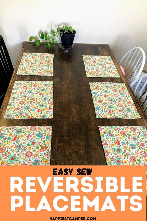 Diy Placemats Fabric, Easy Placemats, Reversible Placemats, Diy Placemats, Diy Sewing Gifts, Crafts Sewing Projects, Sewing Machine Projects, Placemats Patterns, Sew Ins