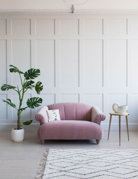 White Wall Paneling, Velvet Furniture, Pink Living Room, Shell Chair, Interiors Dream, Condo Living, Sofa Upholstery, Cozy Space, Reception Rooms