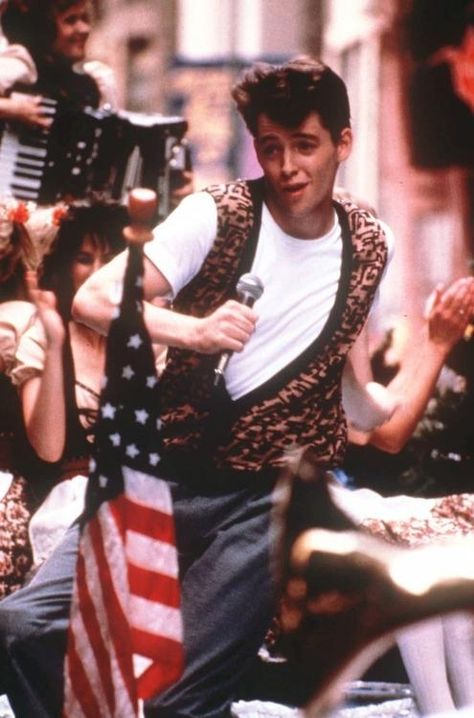 Community Post: 27 Unexpected Musical Movie Moments That Were Actually Awesome Ferris Bueller’s Day Off, The Dictator, Matthew Broderick, Life Moves Pretty Fast, Bon Film, Ferris Bueller, John Hughes, I Love Cinema, Twist And Shout