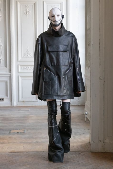 PORTERVILLE FW24 Avant Garde Fashion Male, Rick Owens Street Style, Rick Owens Runway, Rick Owens Outfit, Rick Owens Menswear, 2024 Menswear, Rick Owens Men, Futuristic Fashion, Mens Fall