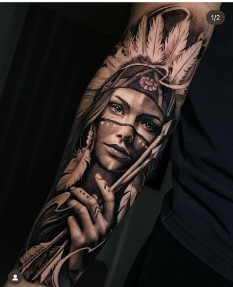 Realism Tattoos For Women, Tattoos For Women Leg, Tattoo Indien, Indian Headdress Tattoo, Indian Women Tattoo, Native Indian Tattoos, Indian Girl Tattoos, Native American Tattoo Designs, Indian Tattoo Design