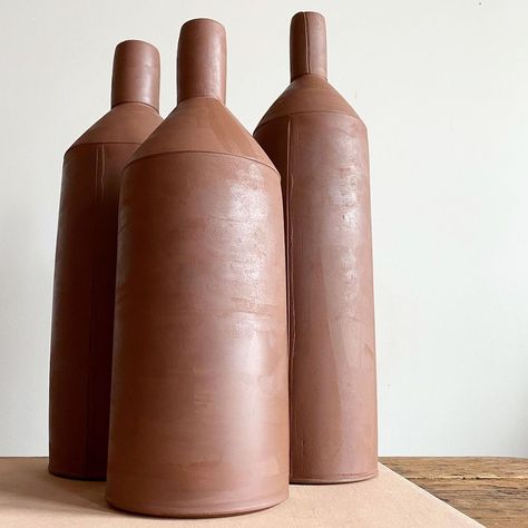 Sarah Pike Pottery on Instagram: “A break from computer work for a few tweaks on these softies. #bottles #slab #slabbuilt #slabbuiltceramics #slabbuilding #softslab…” Sarah Pike Pottery, Raku Ideas, Slab Vase, Large Vases, Computer Work, Ceramic Bottle, Slab Pottery, Ceramic Techniques, Hand Built Pottery