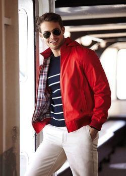 Red Jacket Outfit, White Chinos, Preppy Men, Wearing Sunglasses, Nautical Fashion, Fall Fashion Trends, Mens Casual Outfits, Men Looks, Leather Jacket Men