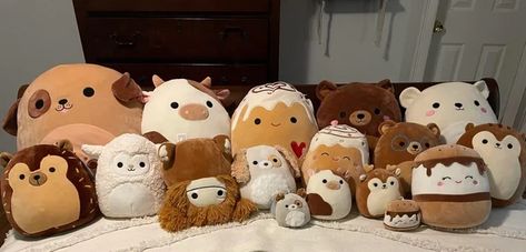 Neutral Squishmallow Collection, Brown Squishmallow Aesthetic, Squishmellows Collection, Neutral Squishmallows, Squishy Mallows, Stuffed Animal Displays, Squishmallow Collection, Cute Squishies, Cow Decor