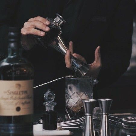 ♡ Pinterest @paparikaa Victor Frankenstein, مرسيدس بنز, Slytherin Aesthetic, Addicted To You, Albus Dumbledore, About Bts, Peaky Blinders, Character Aesthetic, The Villain