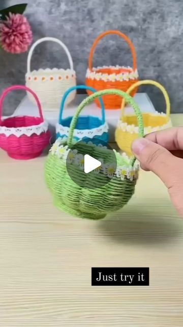 Korean Dance, Step Dance, Small Bathroom Ideas On A Budget, Table Diy, Easter Decorations Christian, Paper Towel Roll Crafts, Easter Decorations Diy Easy, Christmas Gift Basket, Christmas Gift Baskets