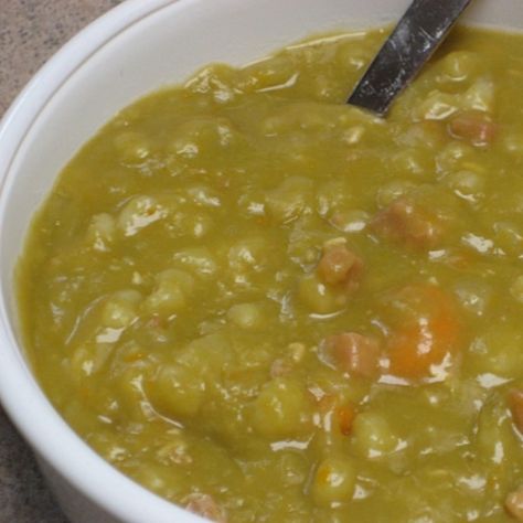 Runs for Cookies: RECIPE: Split Pea Soup (in the slow cooker) Split Pea Ham Soup, Easy Split Pea Soup, Green Split Pea Soup, Low Sodium Soup, Yellow Split Pea Soup, Finnish Food, Heart Healthy Recipes Low Sodium, Low Salt Recipes, Green Split Peas