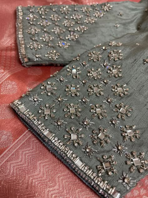 Grey Colour Blouse Maggam Work, Silver Zari Work Blouse, Zardozi Work Blouse, Latest Blouse Neck Designs, Mirror Work Blouse Design, Aari Design, Mirror Work Blouse, Grey Saree, Zardozi Work