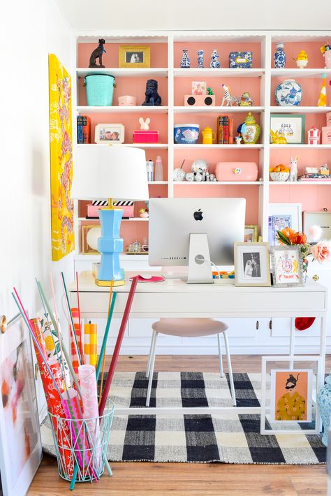 Colourful Home Office, Dreamy Office, Colourful Office, Pink Home Offices, Eclectic Office, Pink Home Office, Office Goals, Mudroom Makeover, Interior Kantor