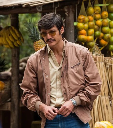 The Ultimate Narco Outfits To Re-Style - Elemental Spot Pedro Pascal, I Hope