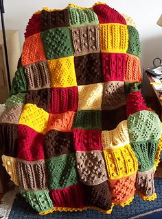 Crochet Patchwork Afghan, Patchwork Afghan, Crochet Patchwork Blanket, Knit Throw Blanket Pattern, Easy Blanket Knitting Patterns, Knitted Blanket Squares, Knitting Squares, Patchwork Squares, Knitting Patterns Free Blanket