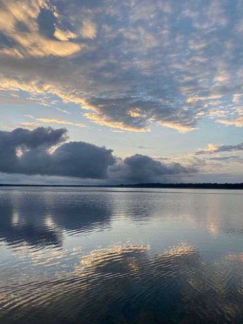 Clouds Reflected In Water, Cloud Reflection On Water, Reflections On Water, Sky Reflection On Water, Water Reflection Painting, Reflection Aesthetic, Water Reflection Photography, Sky And Water, Painting 101