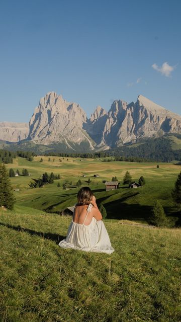 Sonia Mota 🕊 Slow travel on Instagram: "A place that will take your breath away 🐎🌿🏔️ 📍Alpe di Suisi. Save to visit on your next trip to the Dolomites, Italy. For what to do, where to stay and eat, check out my Dolomites Digital Travel Guide. - #alpedisiusi #italiandolomites #valgardenadolomites #dolomiti #italian_places #southtyrol #geisleralm #dolomites #dolomitiunesco #visititaly #southtyrol #altoadige #dolomitesitaly #dolomitiunesco #thedolomites #seiseralm #travelitaly" Italian Dolomites Aesthetic, Dolomites Photo Ideas, The Dolomites Italy, Hiking Dolomites Italy, Dolomites Outfit, Dolomites Photoshoot, Dolomites Aesthetic, Dolomites Summer, Traveling Mountains