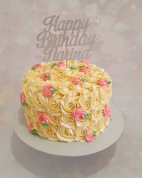 Simple Rosette Cake, Buttercream Rosette Cake, Rosette Cakes, Rosette Cake, Simple Cake Designs, Buttercream Cakes, Simple Cake, Cake Bakery, Cake Inspo