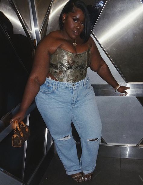 Club Outfit Night, Thick Fashion, Plus Size Baddie, Plus Size Baddie Outfits, Chill Fits, Black Women Fashion, Curvy Girl Outfits, Cute Simple Outfits, Curvy Outfits