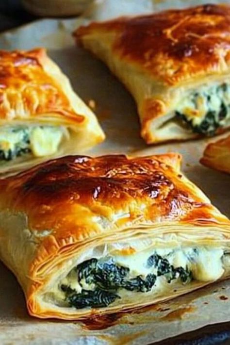 Spinach Stuffed Pastry, Crispy Spinach, Stuffed Pastry, Hamburger Potato Soup, Best Macaroni Salad, Creamy Lemon Chicken, Chickpea Salad Recipes, Spinach Feta, Snack Craving