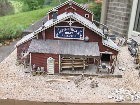 Train Ho, N Scale Model Trains, Toy Trains Set, Standard Gauge, Western Town, Big Building, Toy Trains, Model Train Sets, Rail Road