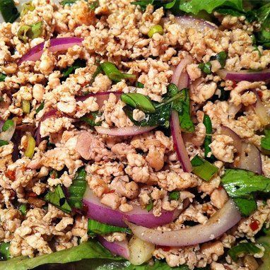 Laab Recipe, Larb Salad, Healthy Holiday Appetizers, Chicken Larb, Larb Recipe, Laos Food, Sauteed Chicken, Thai Chicken, Asian Cooking