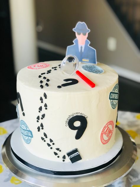 Sherlock Holmes Cake Ideas, Mystery Cake, Spy Cake, Spy Theme, 9 Birthday, Book Cakes, Mystery Party, Cupcake Icing, 10th Birthday Parties