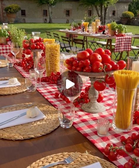 Villa Catignano on Instagram: "Yesterday ❤️Feel the Tuscan vibe! 💫🇮🇹Such a magical Pasta Party ☀️  Helle & Mathias’s Welcome Dinner  9th May   Videos & Photos : @villa_catignano @marmoross   Planning : @lalindi_bryllup  Location: @villa_catignano  Flowers @nerofiore_dallemiemani  Photographer @petitdelacreme   @hejonson 🫶  . @italian_wedding_blogger  @ig_tuscany_ @toscana_splendida @ruffledblog @weddedwonderland   #dreamweddings #luxurywedding #weddingdress #casamento #weddingabroad #villacatignano #weddingdetails #weddinginspo #destinationweddingitaly #weddingcandles #weddingitaly #italyweddings #italywedding #wedding #weddingflowers #weddingdecor #weddingtuscany #weddingflowers #weddingday #weddingstyle #weddingdesign #weddinginspiration ❤️ #weddinglighting #hochzeit #weddingreceptio Rustic Italian Table Decor, Italian Style Dinner Party, Italian Theme Bridal Shower Ideas Tuscan Wedding, Italian Table Decor, Italian Party Decorations Decor Ideas, Italian Party Decor, Italian Table Decorations, Italian Table Setting, Italian Tablescape