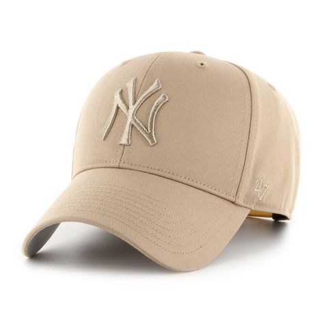 PRICES MAY VARY. One size fits most Snapback cap with a textured crown and curved peak.   Embroidered 3D logo.   Adjustable at the back.   Material: 100% cotton. Ny Yankees Hat, Popular Hats, Yankees Hat, Ny Yankees, Womens Baseball Cap, 3d Logo, 47 Brand, Snapback Cap, Baseball Caps