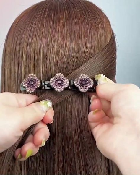 3 Clip Hair Barrette, 3 Clip Hair Clip, Hair Barrettes Hairstyles Wedding, Hair Barrets Hairstyles, Bridesmaid Hair Clips Accessories, Hair Brett Hairstyles, Braided Hair Clip Hairstyles, Braided Clip Hairstyles, Braid Hair Clip Styles