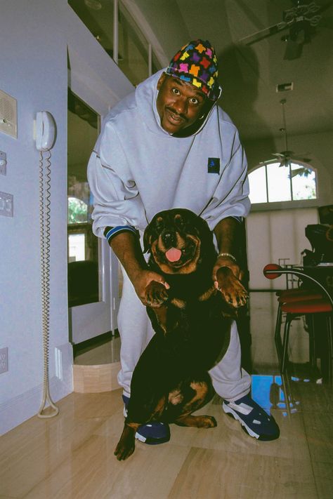 Shaquille O’Neal photographed by Andrew D. Bernstein while visiting Shaq’s home in Orlando, Florida - March 22, 1995 Celebrity Dogs, Busta Rhymes, Radio City Music Hall, Magic Johnson, Radio City, Shaquille O'neal, Studio Portraits, Humane Society, Animals Friends