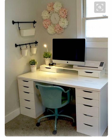 Budget Makeup, Home Office Ideas For Women, Bilik Idaman, Hacks Makeup, Craft Room Design, Diy Casa, Bedroom Desk, Bilik Tidur, Office Crafts