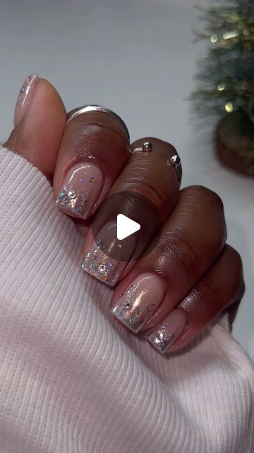 Creative Nail Artist - Educator & Trainer on Instagram: "Official last post of 2023! Been aiming to utilise all forms of nail art I have stashed away so this time it’s a mix of chrome, foils & Swarovski crystals ✨💎 giving this real glitz New Year look! Let me take this opportunity too to wish you all a warm, safe & blessed happy new year! Thanking each & every one of you for your support overall. The love from around the worlddd has not gone unnoticed! (My global supporters I see youu!! 🫶🏾) Feeling so grateful for this year looking forward to the next. Hope you all enjoy this lil look, see you’s on the other side 🤍🤍 Using ~ @glitterbels Crème Cup BuilderBel gel Foils & holo chrome unbranded purchased years ago 🙈 #naturalnails #naturalnailjourney #naturalnailsonly #gelnails #biabnai Snow Globe Nails, New Year Look, New Years Look, Swarovski Nails, Nails Only, Creative Nails, Last Post, So Grateful, Silver Foil