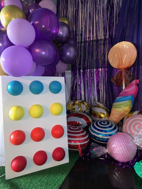 Wonka Trunk Or Treat Ideas, Willy Wonka Themed Dinner, Willy Winks Trunk Or Treat, Wonka Decorations Diy, Charlie And The Chocolate Factory Trunk Or Treat, Willy Wonka Backdrop, Willie Wonka Party Decorations, Willy Wonka Themed Party, Wonka Trunk Or Treat