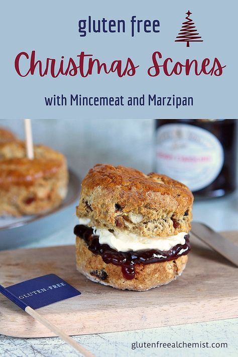 A seasonal spin on an old classic… Traditional British scones with mincemeat and (optional) marzipan. Optional dairy free. Christmas Gluten Free, Christmas Scones, Gluten Free Christmas Recipes, British Scones, Gluten Free Scones, Gluten Free Christmas, Low Carb Low Sugar, Best Low Carb Recipes, Recipes Christmas