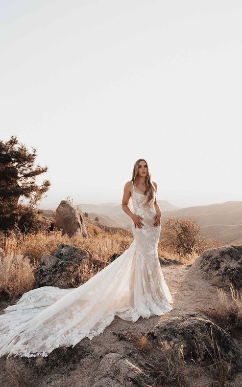 Martina Liana Luxe, Luxe Wedding Dress, 2023 Bride, Pearl Straps, Martina Liana Wedding Dress, Column Wedding Dress, Bridal Shops, Shopping Luxury, Ivory Gown