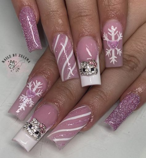 Nails Design Christmas Holiday, Nails Christmas Hello Kitty, Acrylic Nails With Hello Kitty Charms, Acrylic Nails For Christmas Holiday, Winter Nails With Charms, Christmas Nails Charms, Mcbling Christmas Nails, Winter Sanrio Nails, Pink Hello Kitty Christmas Nails