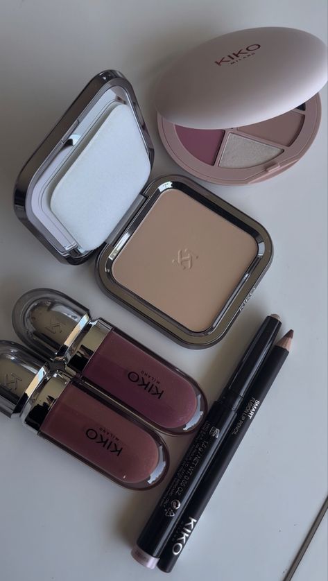 Kiko Milano Aesthetic, Kiko Milano Makeup, Makeup Kiko, Kiko Makeup, Kiko Cosmetics, J Makeup, Makeup Accesories, Cream Aesthetic, Photographie Inspo