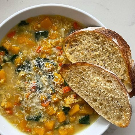 Butternut Squash Spinach Soup, Lentil Butternut Squash Soup, Spinach Butternut Squash, Butternut Squash Spinach, Dried Lentils, Spinach Soup, Chopped Spinach, Squash Soup, Butternut Squash Soup