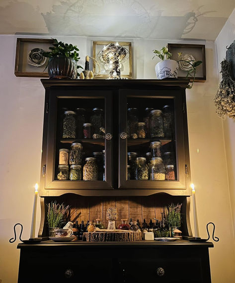 Apothecary Dining Room, Witchy Dining Room, Hutch Decorating Ideas, Bohemian Dining Room, Hutch Decor, Wood Dining Room, Southern Gothic, Room Aesthetic, House Inspo