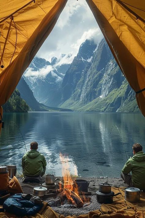 Camping On Mountain, Nature Hiking Aesthetic, Wild Camping Aesthetic, Camping In The Mountains Aesthetic, Van Life Aesthetic Mountains, Camping Inspiration, Cozy Cabins, Camping Aesthetic, Adventure Aesthetic