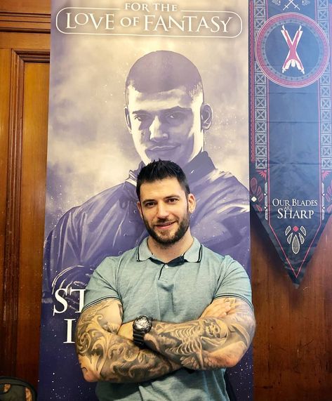 Stan Yanevski - Viktor Krum Victor Krum, Stanislav Ianevski, Stanislav Yanevski, Viktor Krum, Muscle Guy, A History Of Magic, Beard Men, Crossed Arms, A Real Man