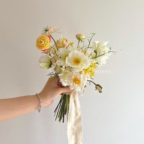 Like this size and style for bridesmaids / MOG / MOB; also like the ribbons on this Arm Bouquet, Small Bridesmaid Bouquets, Small Bridal Bouquets, Small Wedding Bouquets, Simple Wedding Bouquets, Yellow Bouquets, Ikebana Flower Arrangement, Flower Boutique, Bouquet Arrangements